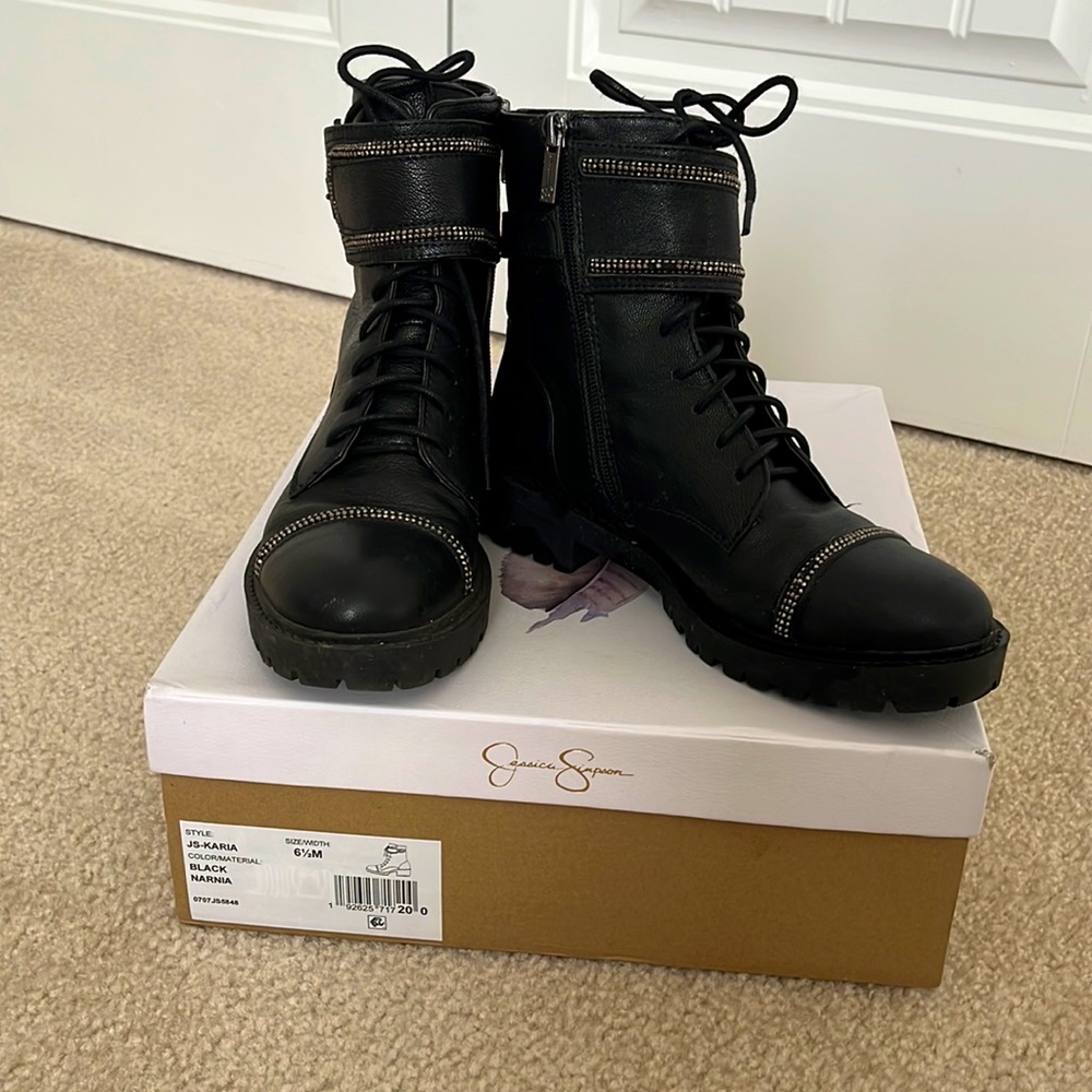Last chance!🎉Jessica Simpson Leather boots. 90% off retail final price.
